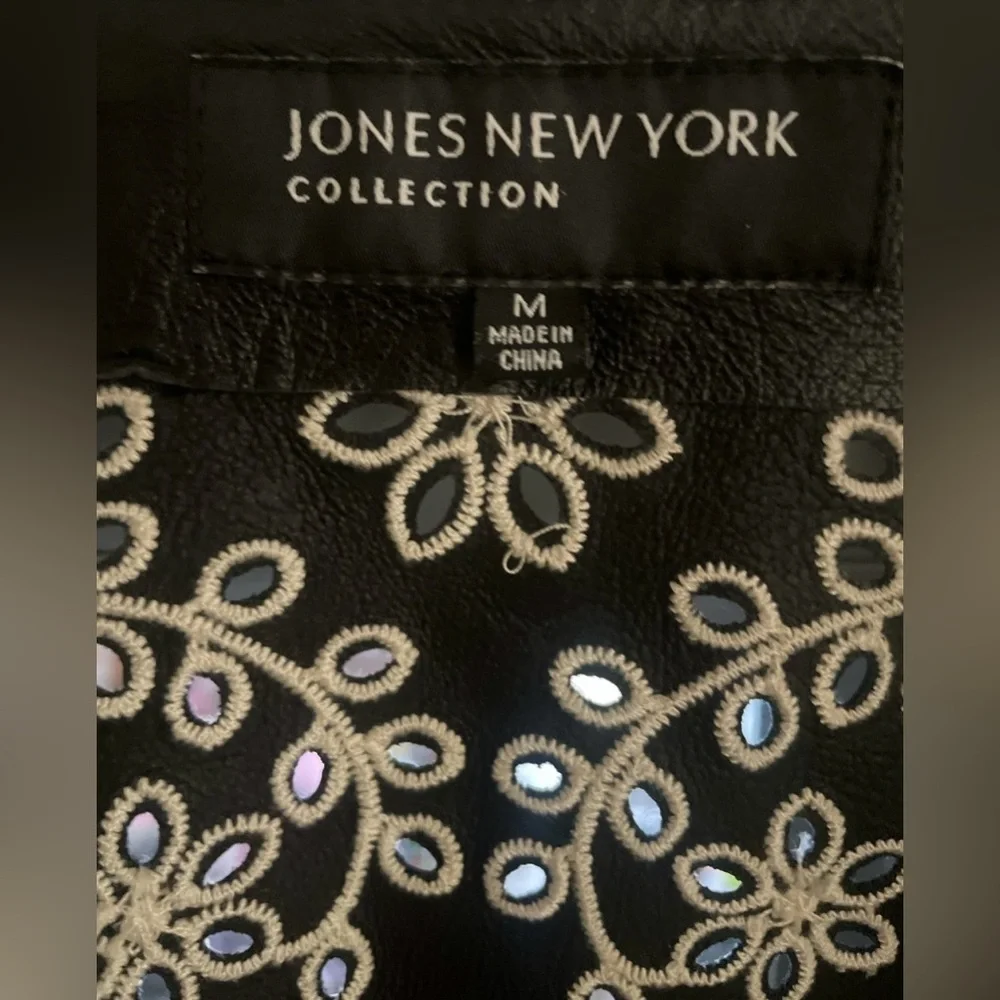 Jones New York 100% Leather Jacket - Picture 4 of 5